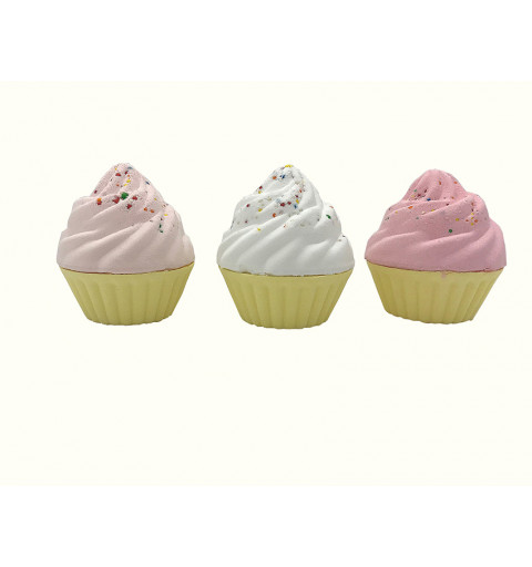 Badbomb i forma av en Cupcake i olika färger
